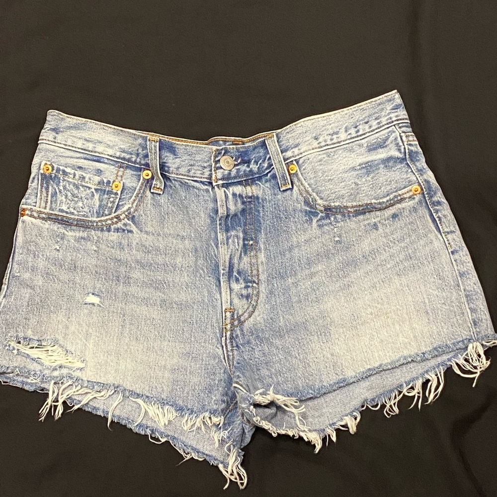 NWT Levi’s Jean Shorts